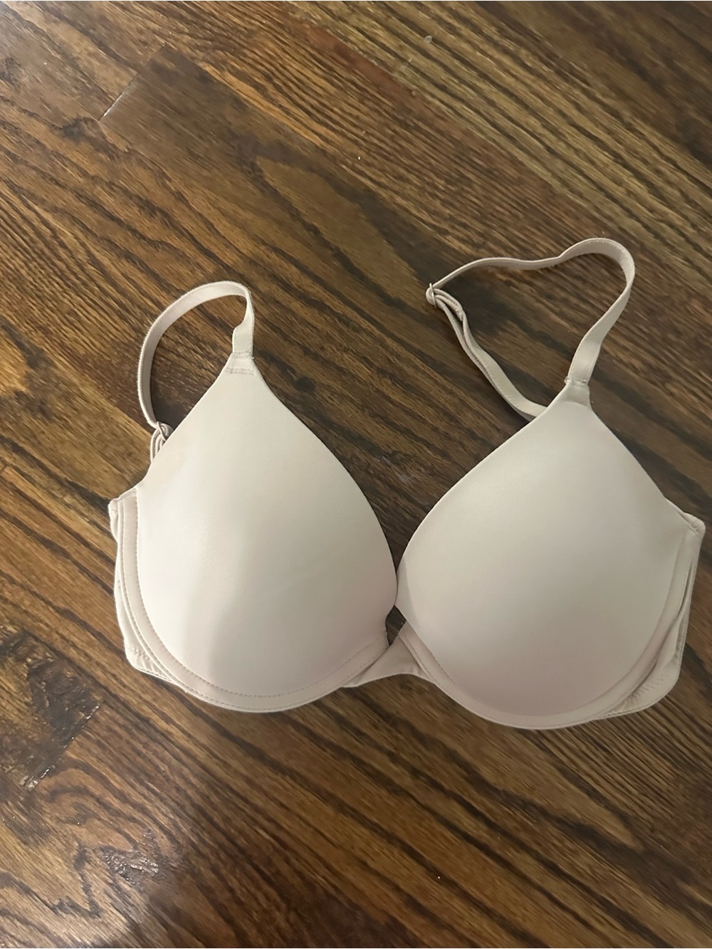 VS PINK Women's Nude T-Shirt Bra - Smooth Light Beige Support